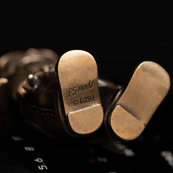 匠人　片手で楽しむ掌玩置物　ブラス仕様／37600円