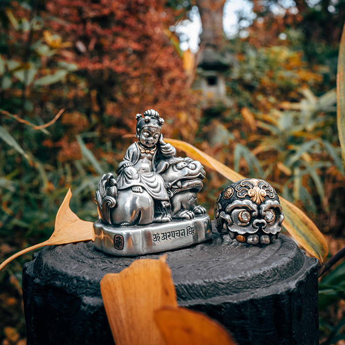 五髻文殊菩薩童子像　根付｜オブジェ　価格未定